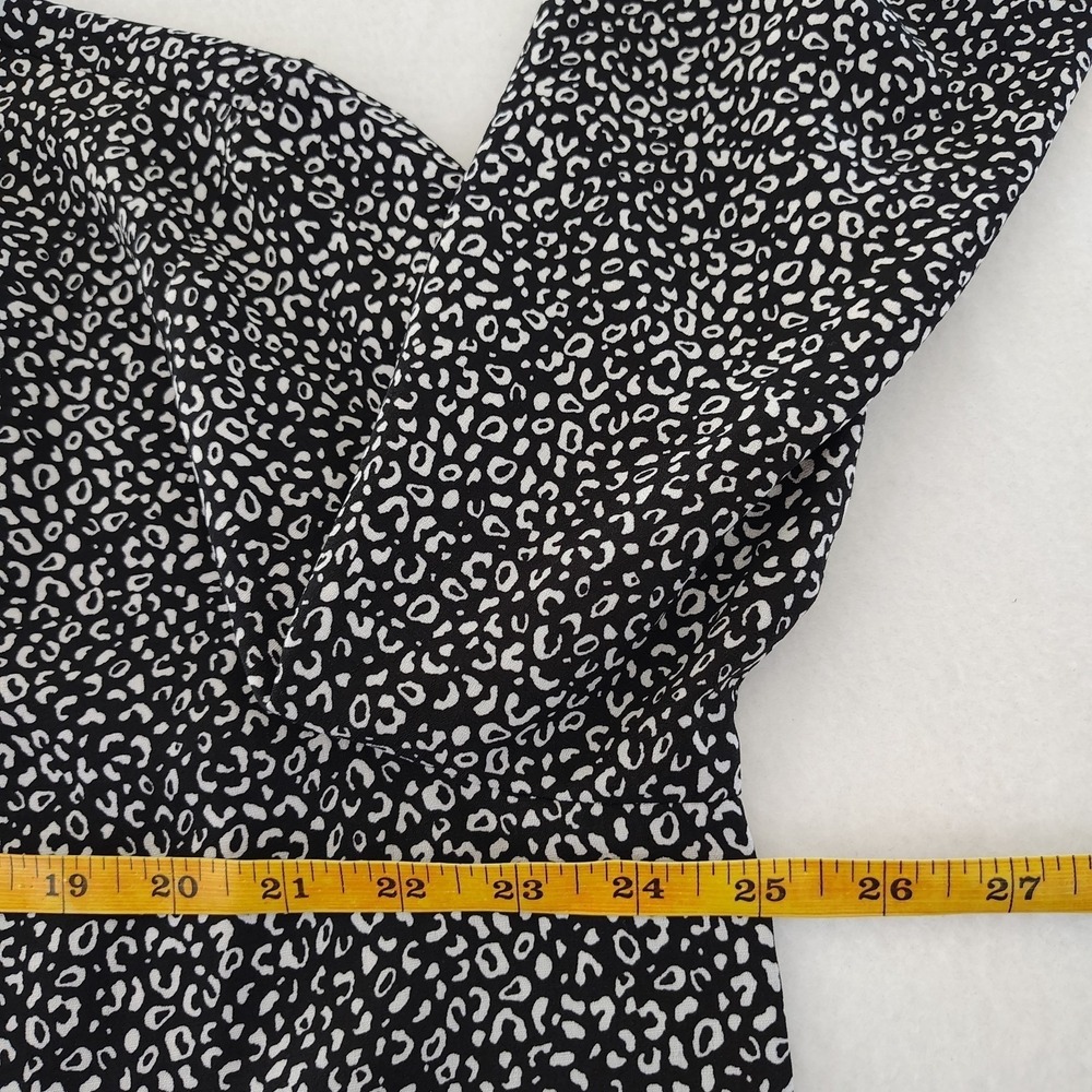 Nine West Womens XXL Black White Animal Print Split V-Neck Long Sleeve Blouse - Picture 4 of 9